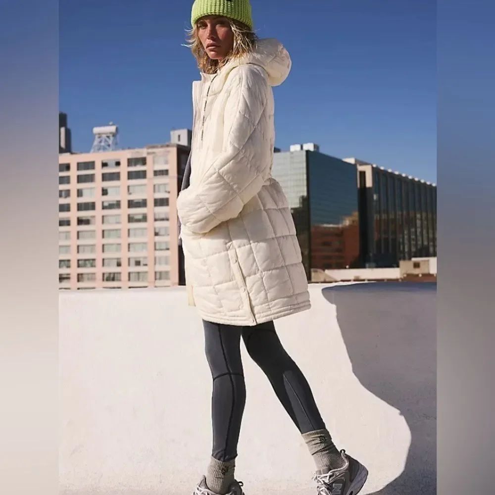 Movement by Free People Patricia Packable Poncho Puffer Size XS